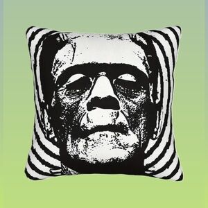 NWT BLACK N WHITE FRANKENSTEIN'S MONSTER DECORATIVE THROW PILLOW COVER